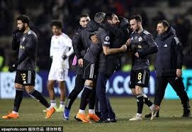 中锋市场暗流涌动！绿军尼克斯扎堆询价理查德，太阳面临留放两难抉择