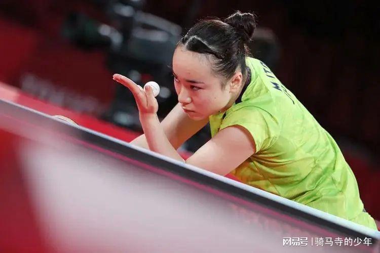 更像是一座 更像是一座