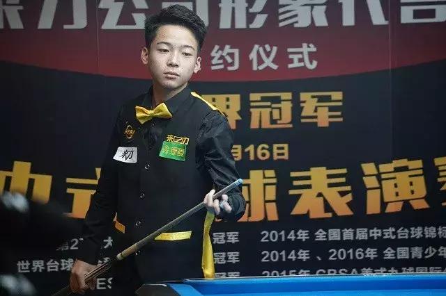 一名学生在 一名学生在