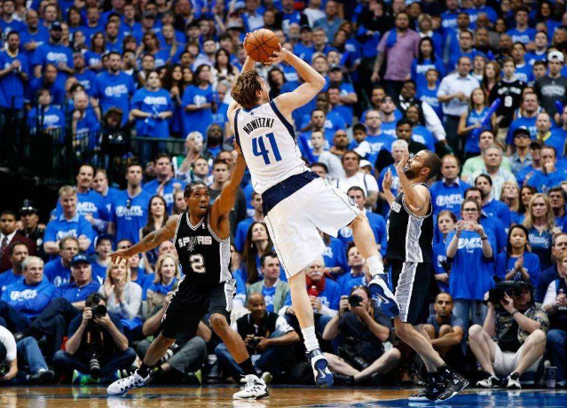 竞争激烈的 竞争激烈的