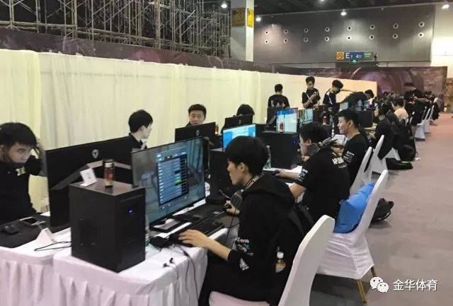 现和球迷投 现和球迷投